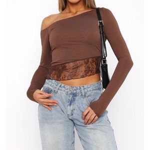 White fox brown lace top size small